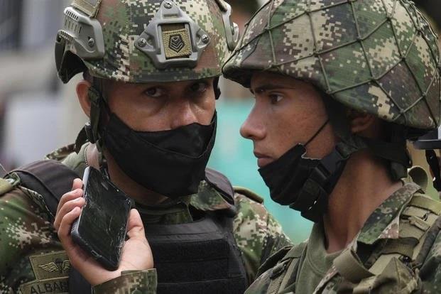 Chính phủ Colombia đình chỉ lệnh ngừng bắn với nhóm vũ trang EMC