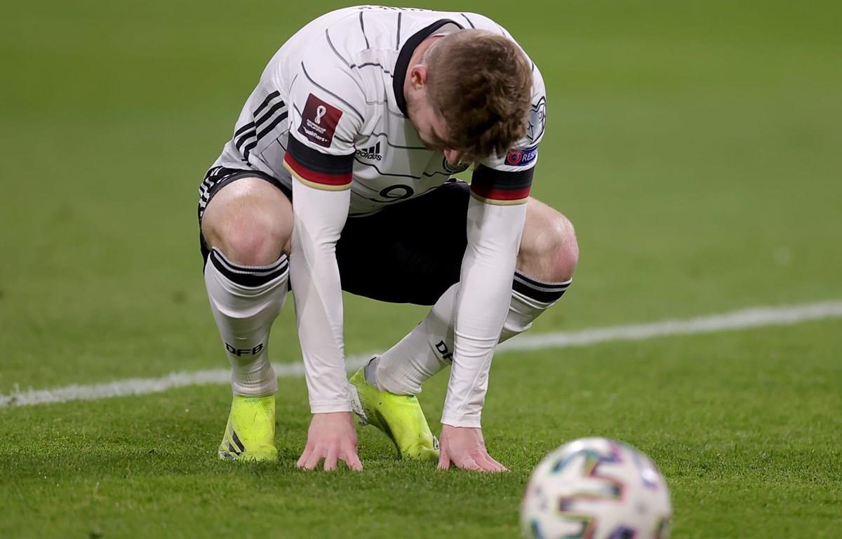 Werner bị chế giễu sau pha bỏ lỡ khó tin ở trận thua sốc của Đức