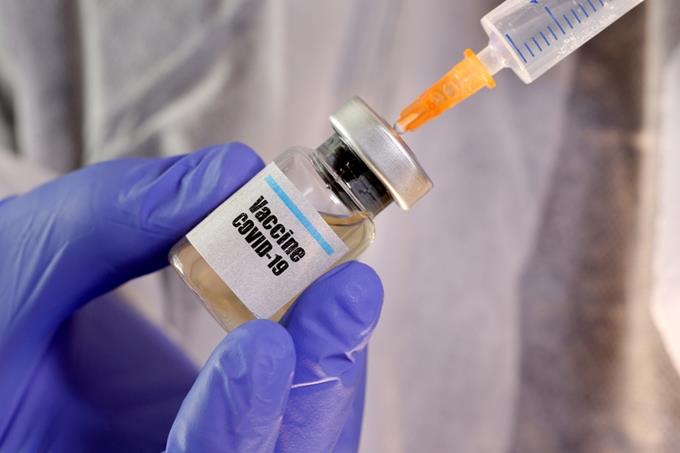 “Bảo hộ” vaccine tại châu Âu – lợi bất cập hại?