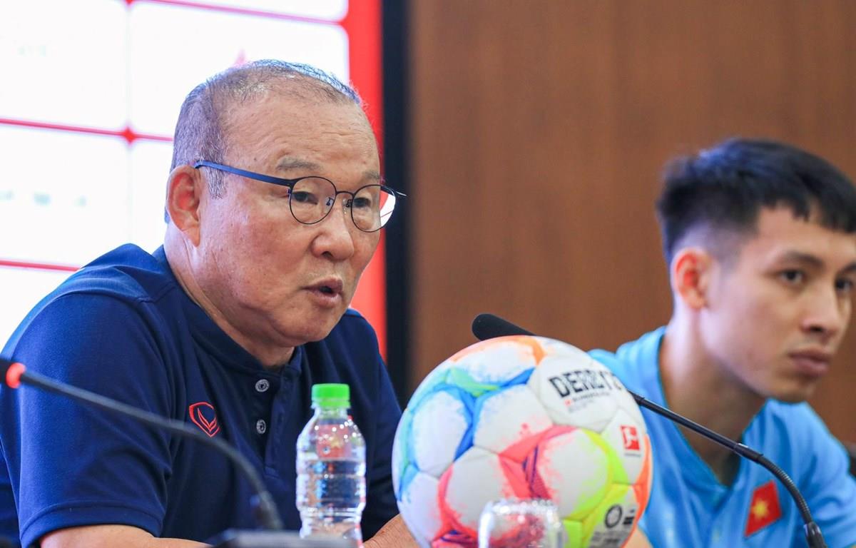 HLV Park Hang-seo: ‘Đừng vội nghĩ tuyển Việt Nam sẽ thua CLB Dortmund'