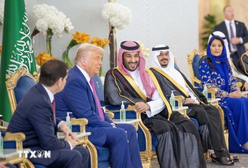 Mỹ, Saudi Arabia ký thỏa thuận "lịch sử" trị giá 142 tỷ USD