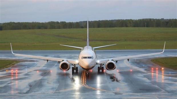 Nga lấy làm tiếc về việc EU đóng cửa không phận với máy bay Belarus