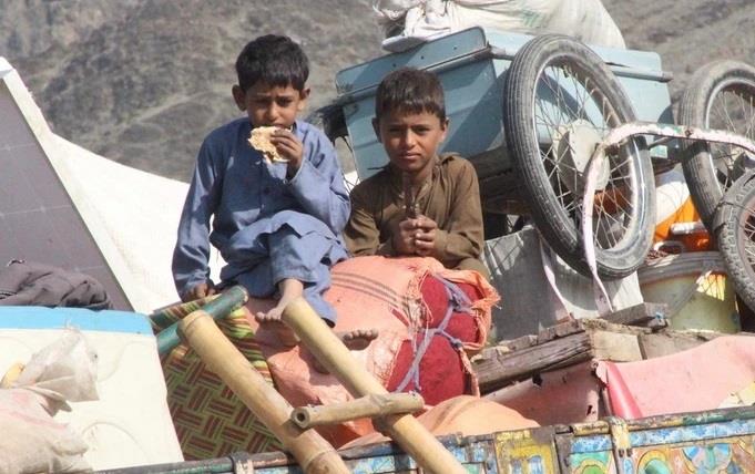 LHQ quan ngại về số phận các gia đình Afghanistan bị trục xuất khỏi Pakistan