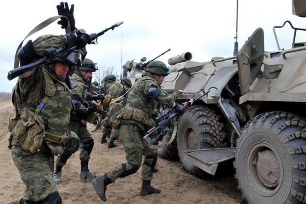 Nga khẳng định việc duy trì quân đội ở biên giới với Ukraine