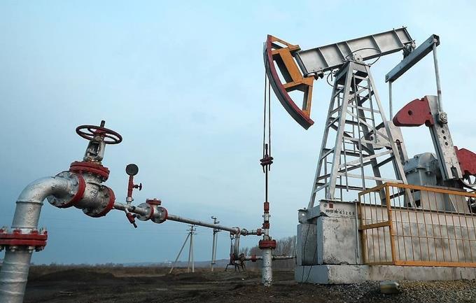 OPEC+ thỏa thuận cắt giảm sản lượng 10 triệu thùng dầu/ngày