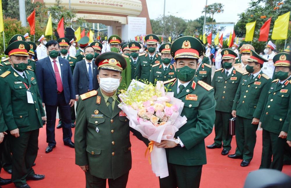 Tổ chức trọng thể Giao lưu hữu nghị Quốc phòng biên giới Việt Nam – Lào lần thứ nhất