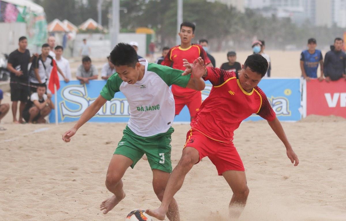 Thêm giải đấu bóng đá bãi biển quy mô lớn diễn ra tại miền Trung
