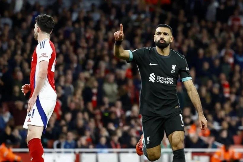 Premier League: Arsenal-Liverpool níu chân nhau, M.U nếm 'trái đắng'