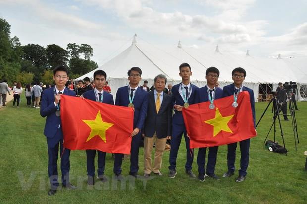 Chủ tịch Hội đồng IMO ca ngợi mô hình đào tạo Toán học của Việt Nam