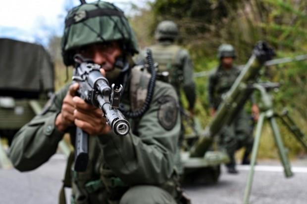 Venezuela lập đơn vị đặc nhiệm tại biên giới với Colombia