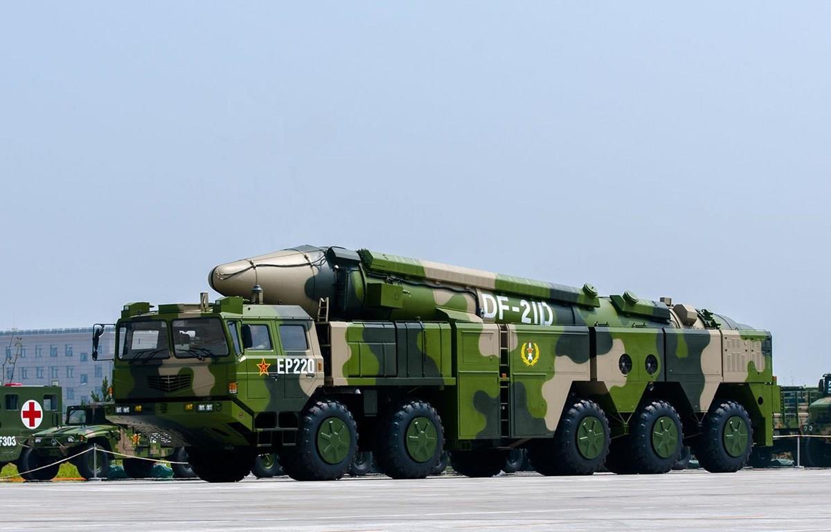 Trung Quốc phóng "tên lửa sát thủ diệt tàu sân bay" ra Biển Đông