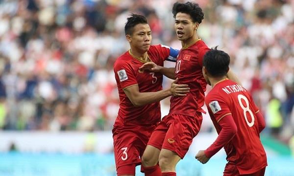 Việt Nam vào tứ kết Asian Cup