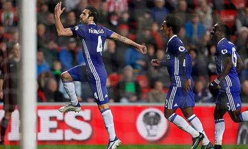 Chelsea thắng trận thứ 10 liên tiếp tại giải Ngoại hạng
