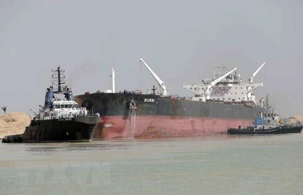 Ai Cập: Va chạm tàu chở dầu gây gián đoạn giao thông ở kênh đào Suez