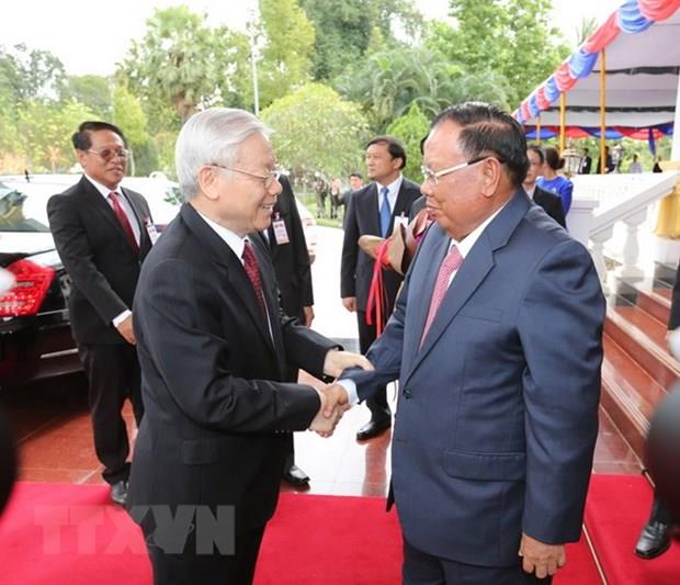 Lãnh đạo Việt Nam điện mừng kỷ niệm lần thứ 44 Quốc khánh Lào