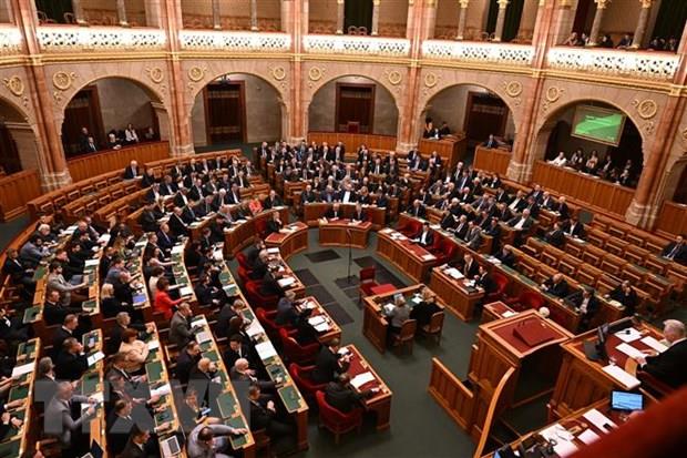Quốc hội Hungary thông qua cải cách tư pháp theo thỏa thuận với EC