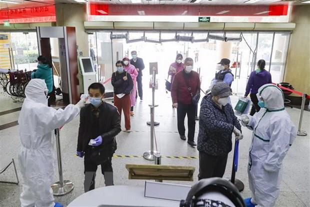Trung Quốc tăng cường biện pháp ngăn chặn các ca bệnh xâm nhập