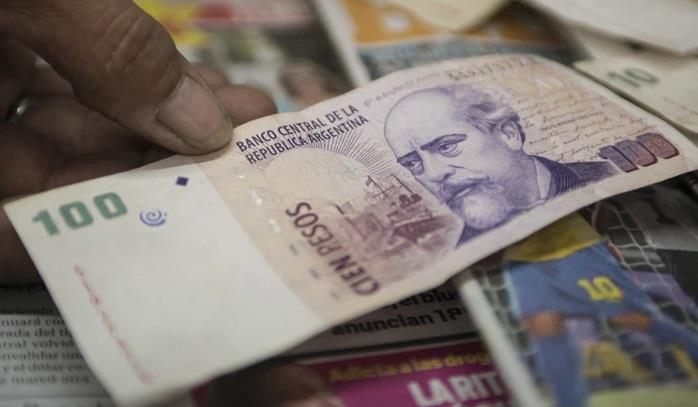 Fitch Ratings: Argentina đối mặt tình trạng vỡ nợ do nền kinh tế tồi tệ