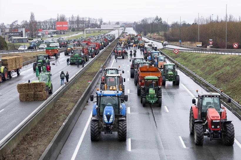 Hàng loạt nước EU đương đầu với làn sóng biểu tình mới của nông dân