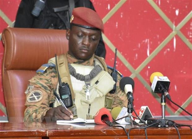 Đại úy Ibrahim Traore được chỉ định làm tổng thống Burkina Faso