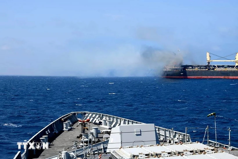 Lực lượng Houthi tiến hành 3 vụ tấn công nhằm vào tàu Mỹ và Israel