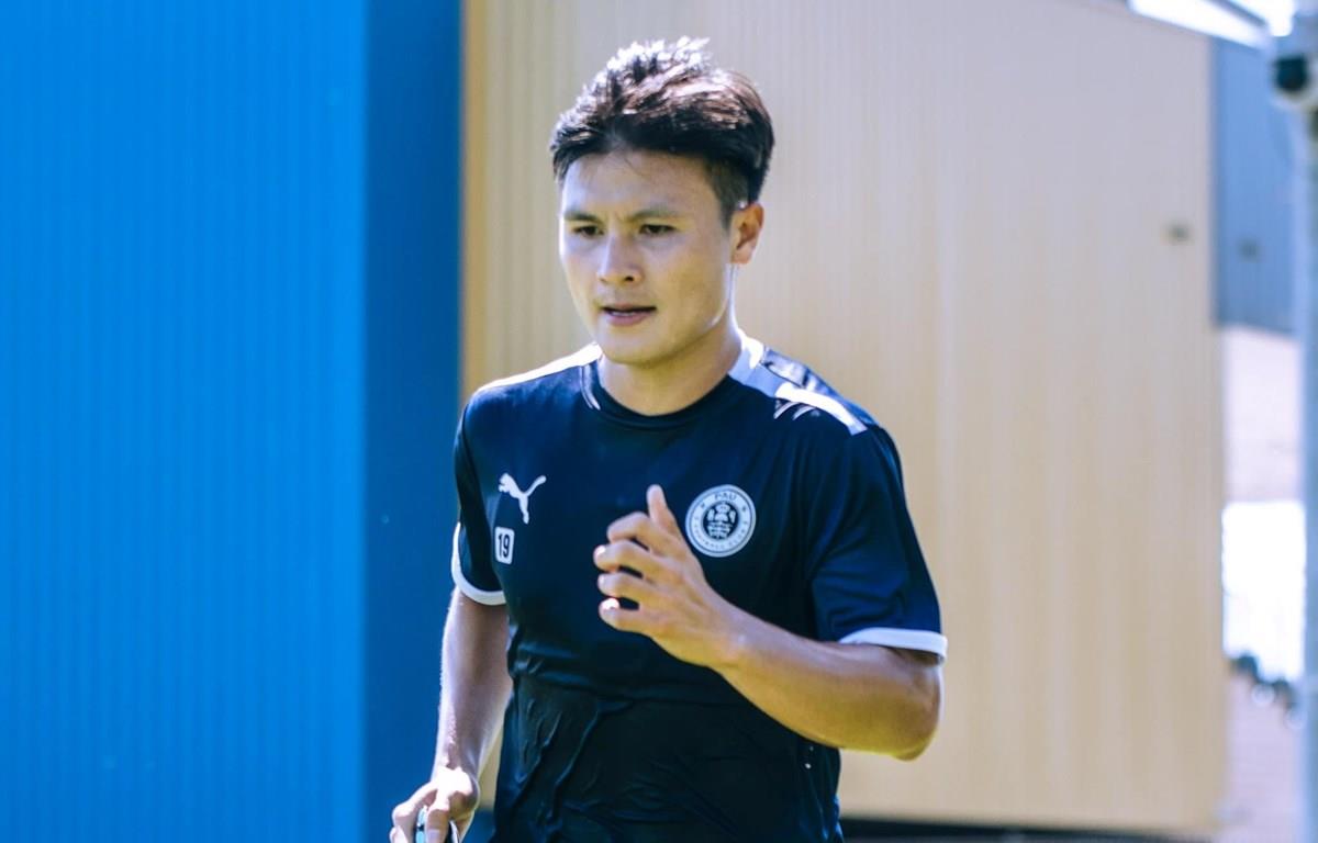 Khởi đầu thuận lợi của tiền vệ Quang Hải với đội bóng mới Pau FC