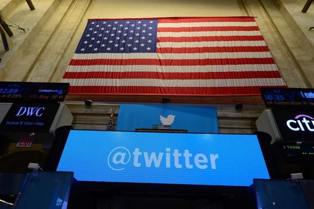 Twitter chuyển giao tài khoản của Nhà Trắng cho chính quyền Biden
