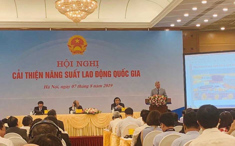 Giáo sư nước ngoài góp ý về năng suất lao động Việt Nam
