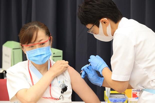 Nhật Bản: Gần 400 người nhiễm biến thể mới của virus SARS-CoV-2