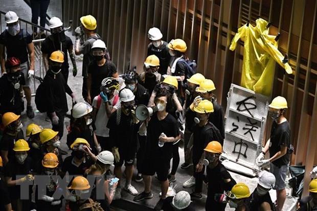 Hong Kong: Biểu tình cực đoan tại Văn phòng Liên lạc của Trung Quốc