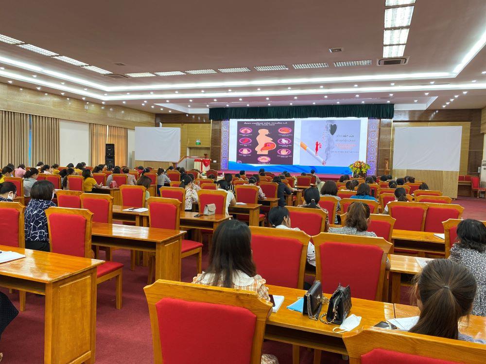Trung ương Hội LHPN Việt Nam phối hợp với Hội LHPN tỉnh Quảng Trị tổ chức tập huấn phòng, chống tác hại thuốc lá 