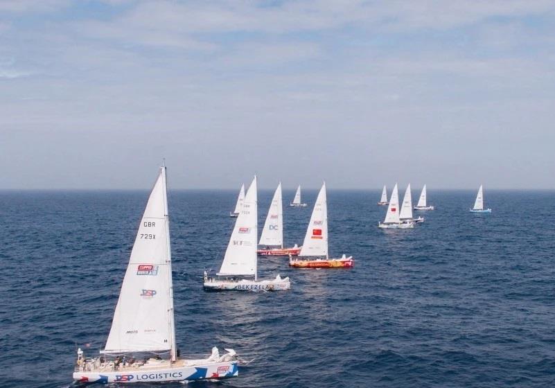Giải đua thuyền buồm Clipper Race: Các đội thi đầu tiên cập cảng Hạ Long