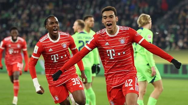 Chấm dứt chuỗi trận hòa, Bayern Munich đòi lại ngôi đầu Bundesliga