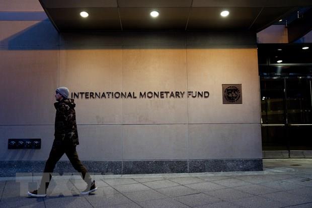 Fed nâng mạnh lãi suất, IMF hạ dự báo tăng trưởng của Mỹ